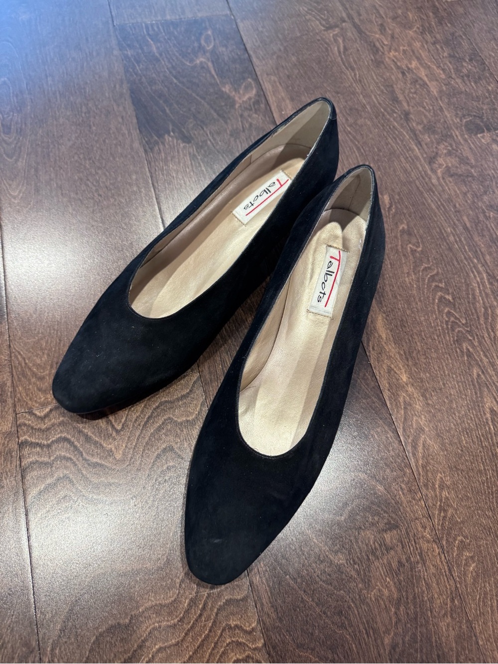Talbots Black Suede Women's low heel